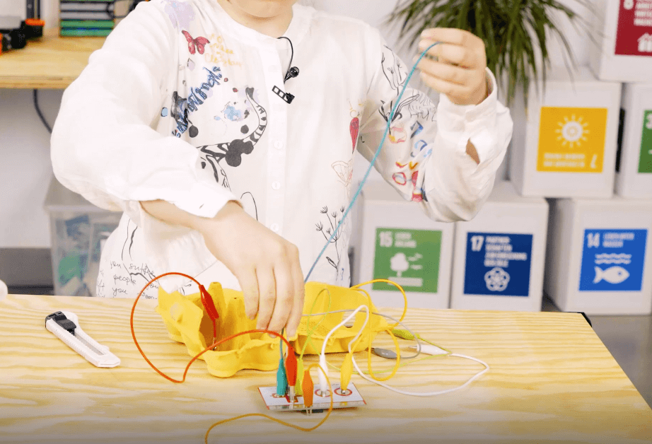 Baue Deinen Eigenen Game Controller Mit Makey Makey