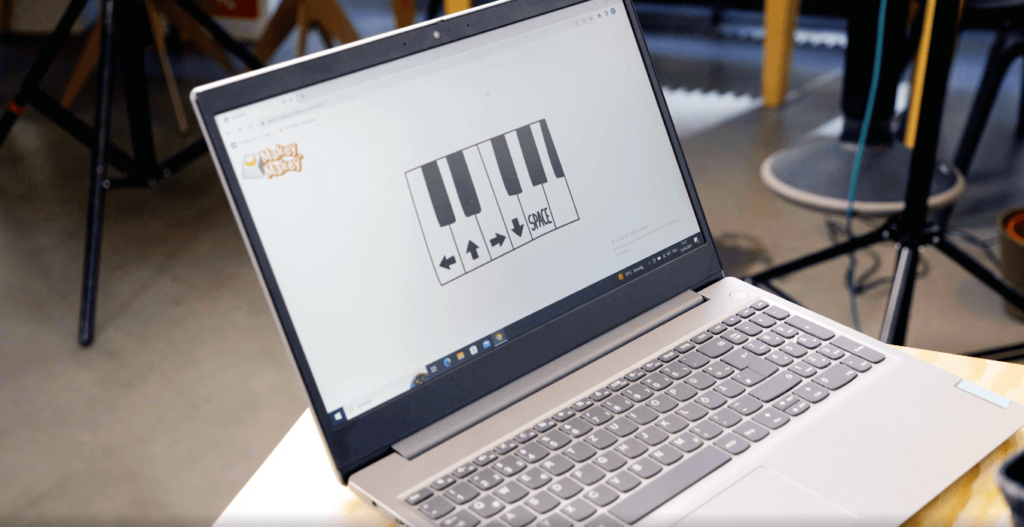 Piano Musikprogramm von Makey Makey auf dem Laptop